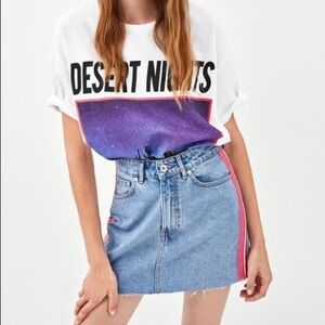 Zara Light Wash Denim Jean Mini Skirt Red Stripe